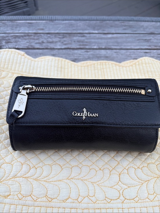 Cole Haan Handbags - Cole Haan Black Leather Zip Wallet with Silver Hardware
